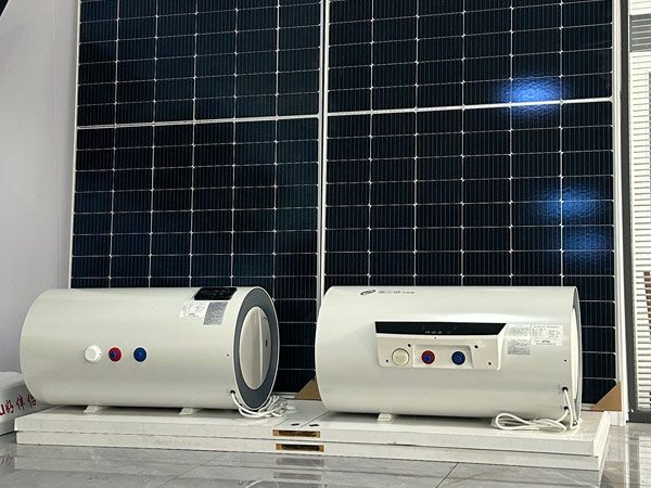 光伏电热水器