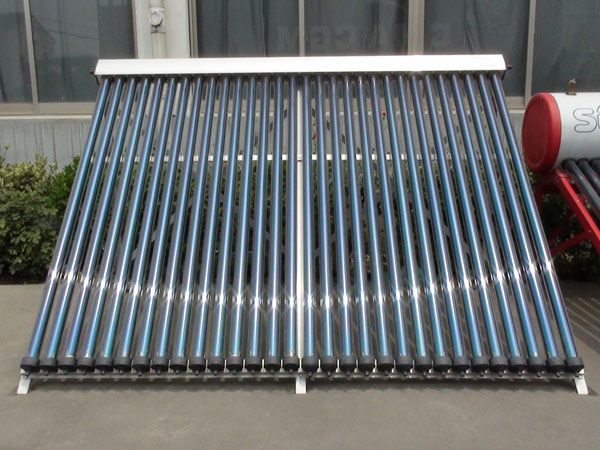 金属超导热管集热器