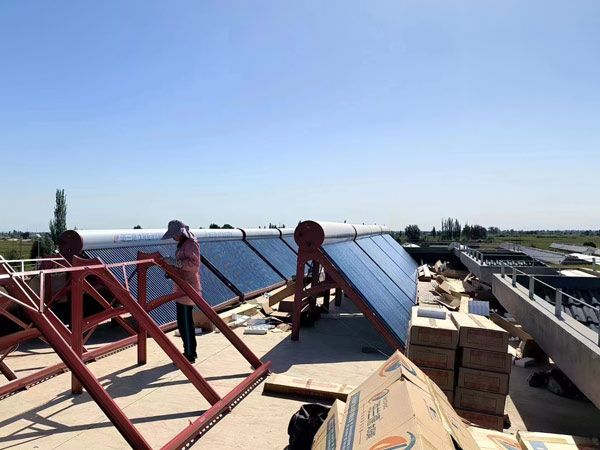 无动力太阳能热水器